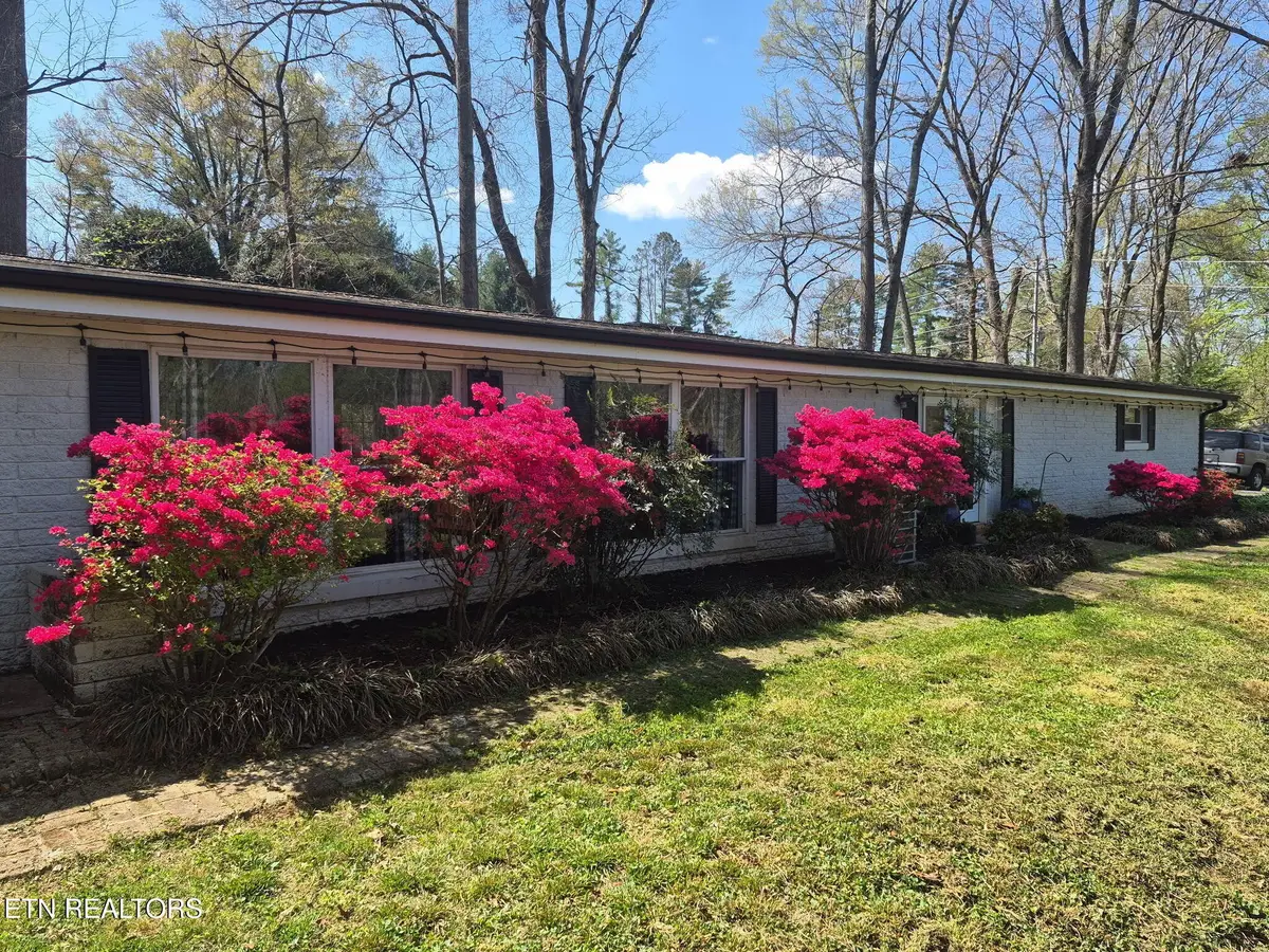 507 Short St, Athens, TN 37303 - #1