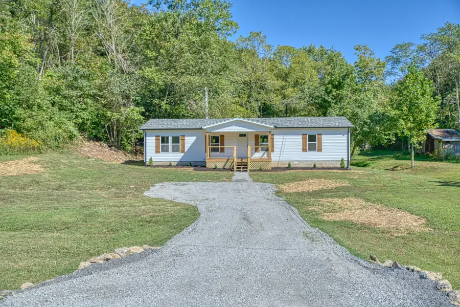 2204 Wartrace Hwy, Whitleyville, TN 38588 - #3