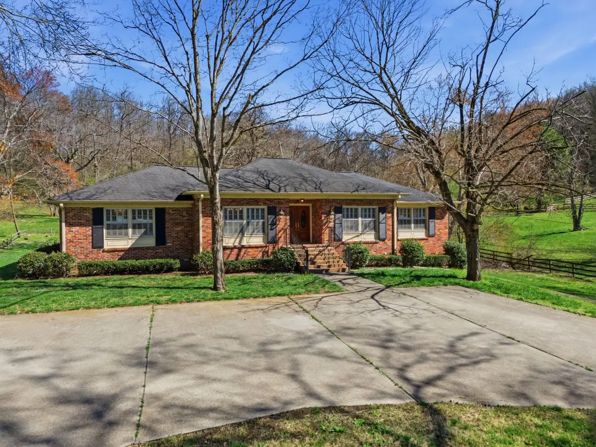606 Natchez Bend Road, Nashville, TN 37221 - #1