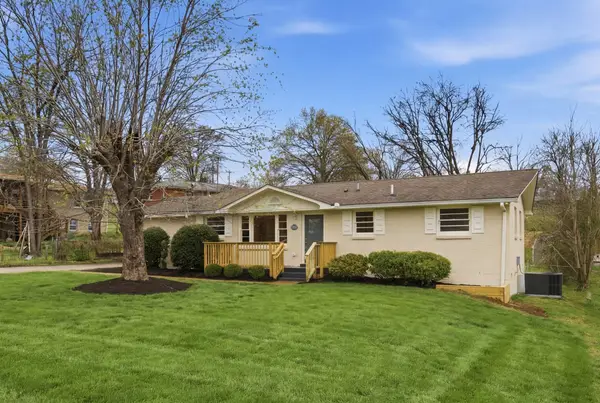 1725 Welcome Ln, Nashville, TN 37216