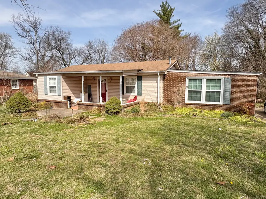 231 E Spring St, Lebanon, TN 37087 - #2