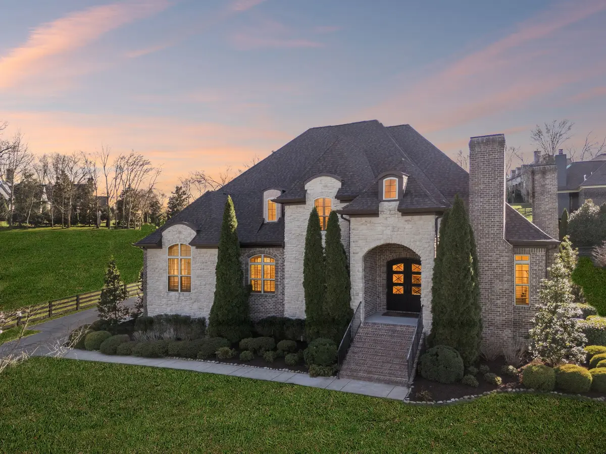 7201 Prairie Falcon Dr, Arrington, TN 37014 - #1