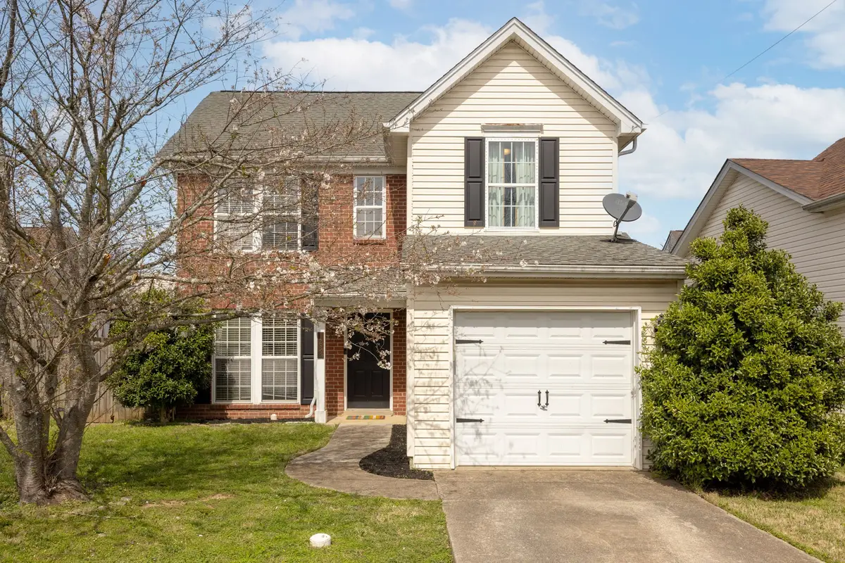 1233 Alandee St, Nashville, TN 37214 - #1