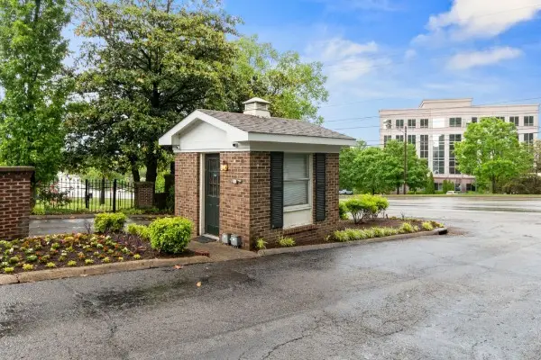 101 Jefferson Sq, Nashville, TN 37215 - #3