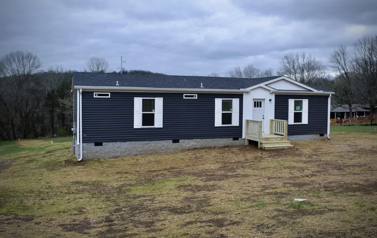 416 River St, Hartsville, TN 37074 - #1