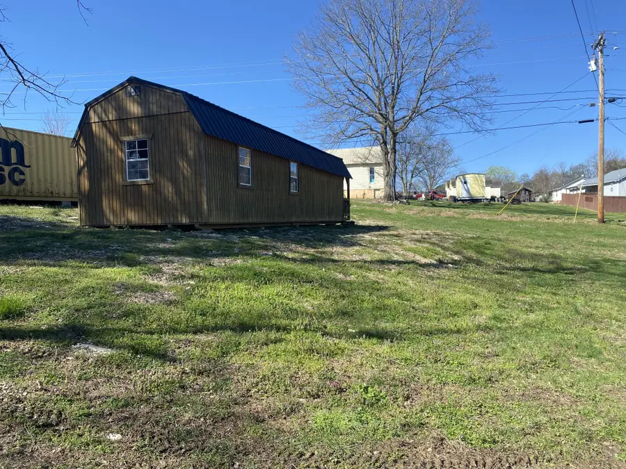 115 4th St, Bell Buckle, TN 37020 - #3