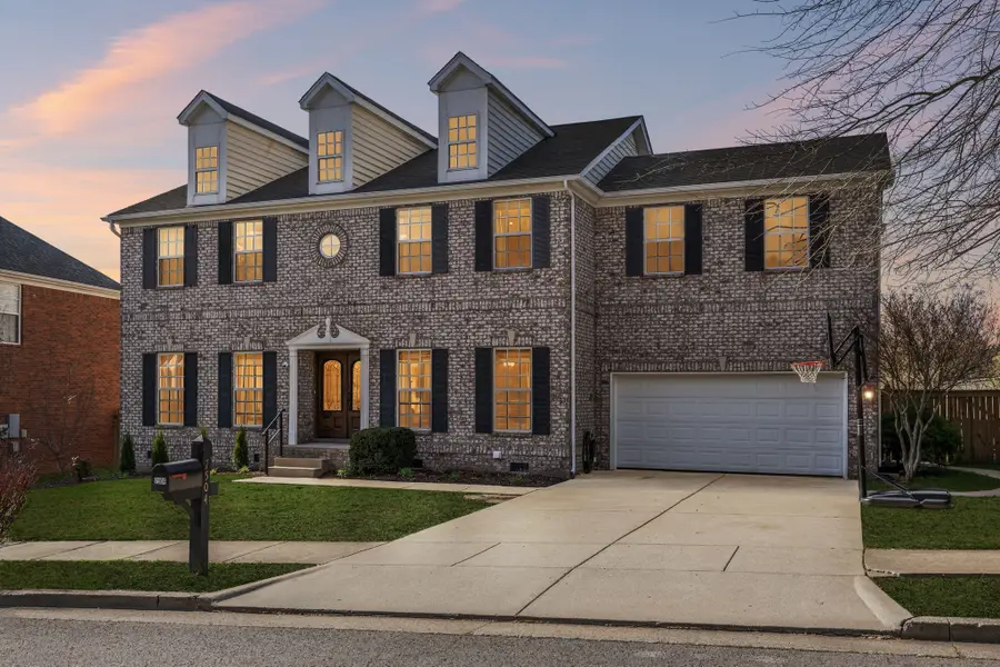 7504 Woodstream Dr, Nashville, TN 37221 - #2