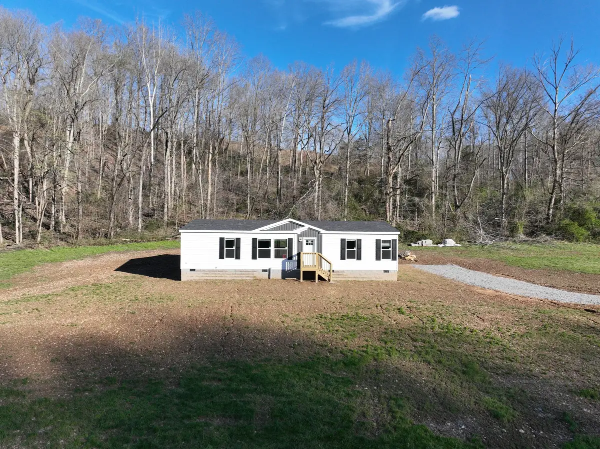 3340 Wixtown Rd, Westmoreland, TN 37186 - #1