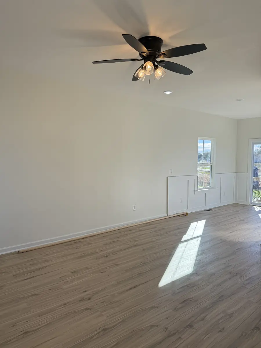 25 Old Stage Rd, Mc Ewen, TN 37101 - #3