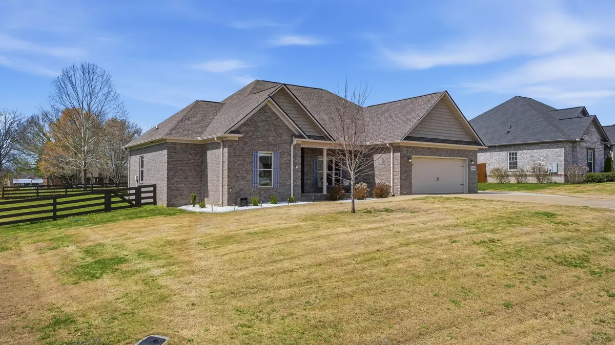 5006 Rainier Dr, Chapel Hill, TN 37034 - #1