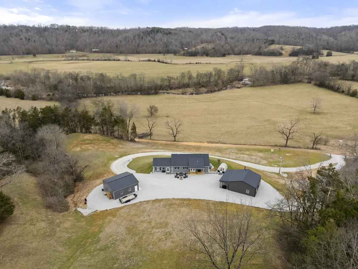1447 W Beaverdam Rd, Centerville, TN 37033 - #1