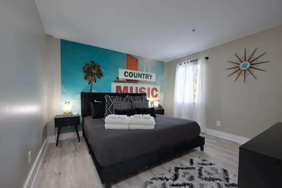 738 1st Ave N, Nashville, TN 37201 - #3