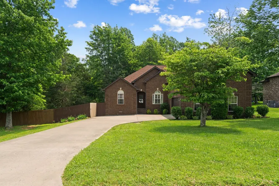 3006 Gracie Ann Dr, Greenbrier, TN 37073 - #2