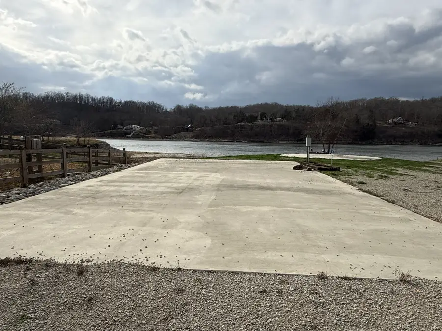 2133 Hardin Bottom River Rd, Clifton, TN 38425 - #3