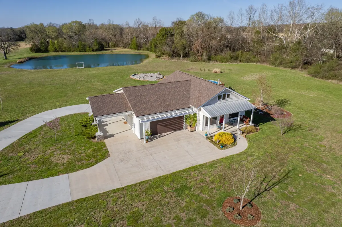 1616 Old Berlin Rd, Lewisburg, TN 37091 - #1