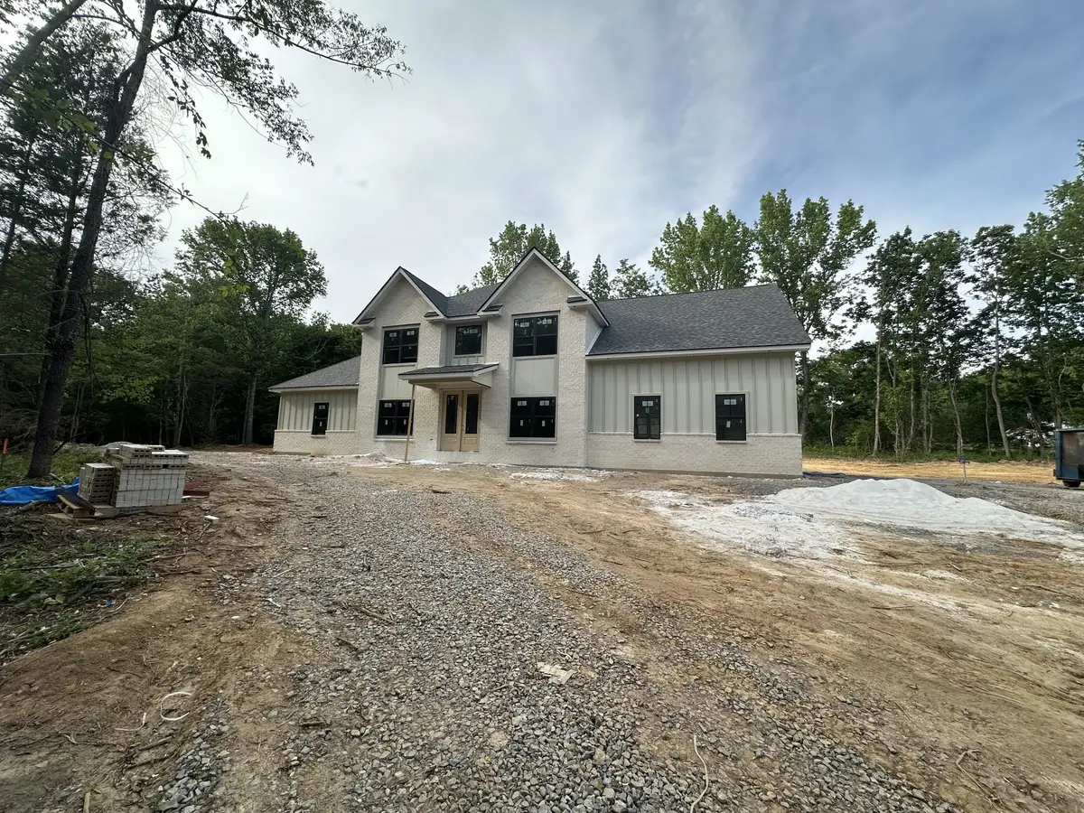 2051 Ussery Rd S, Clarksville, TN 37040 - #1