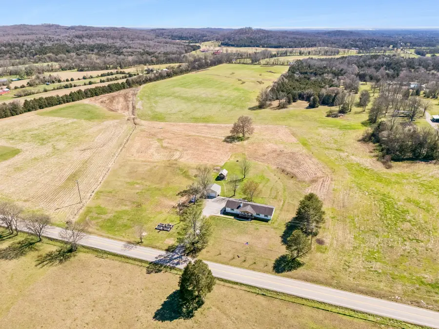 6690 Flat Creek Rd, Spring Hill, TN 37174 - #3