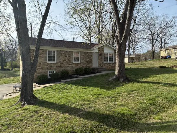 115 Spanish Ct, Dickson, TN 37055