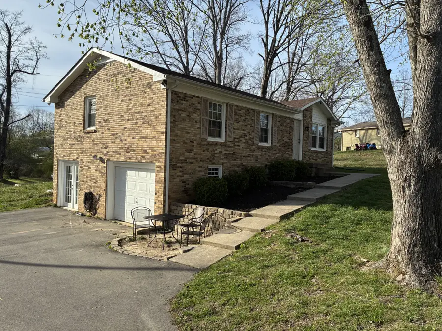 115 Spanish Ct, Dickson, TN 37055 - #2