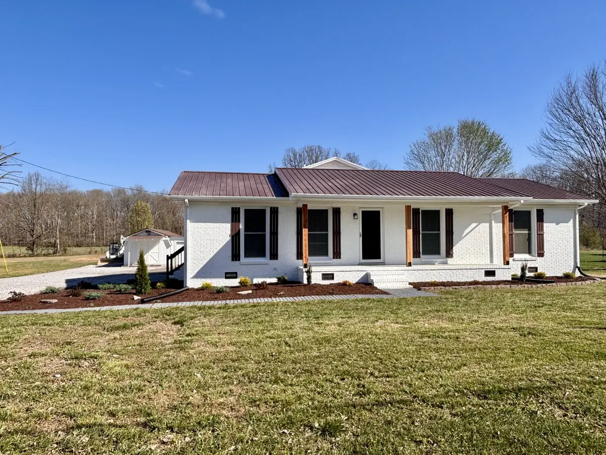 330 Dearman St, Smithville, TN 37166 - #1