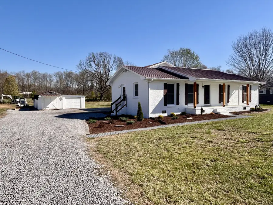 330 Dearman St, Smithville, TN 37166 - #3