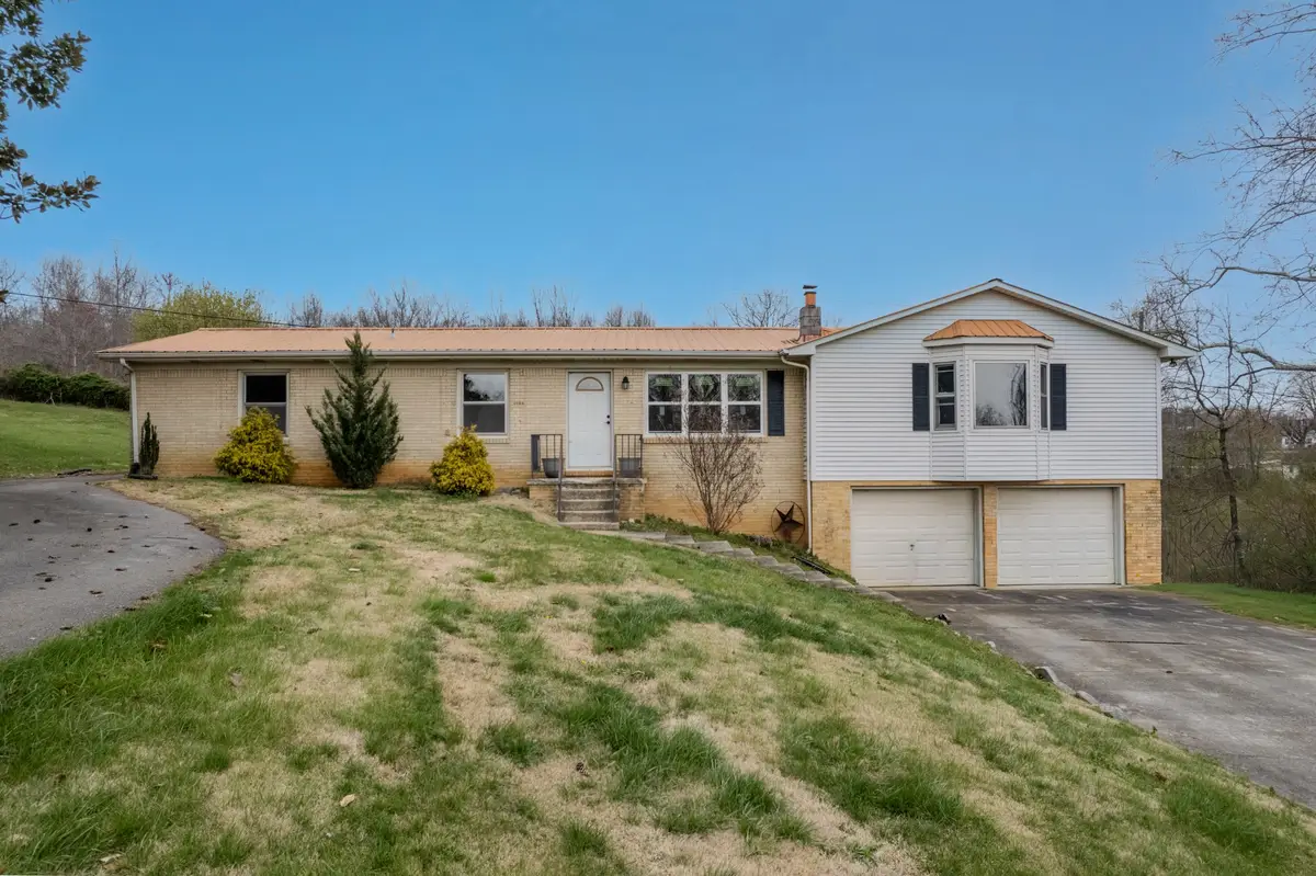 4009 Gayle Cir, Cookeville, TN 38501 - #1