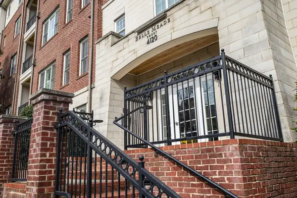 4120 Ridgefield Dr #201, Nashville, TN 37205