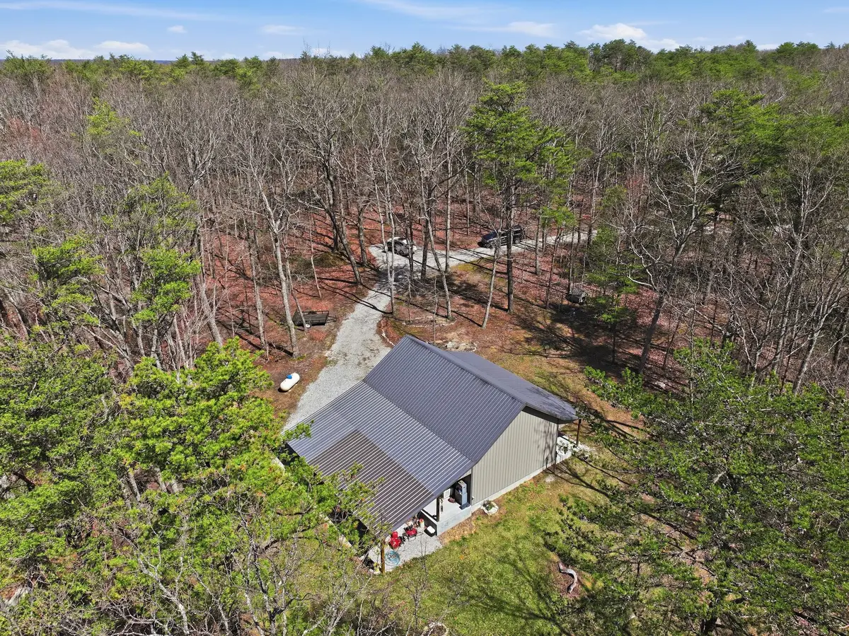 1978 Highland Bluff Trl, Pelham, TN 37366 - #1