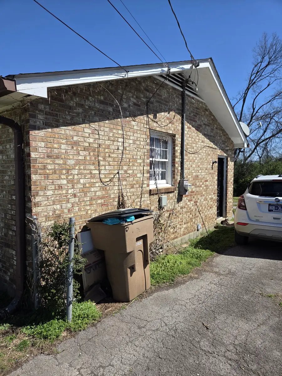 160 Haynes Park Dr, Nashville, TN 37218 - #2