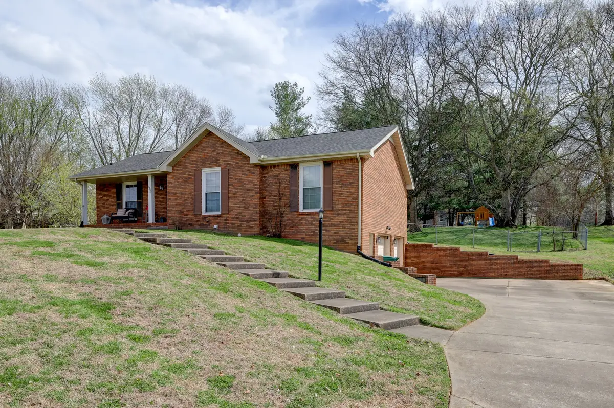 1909 Claymont Dr, Clarksville, TN 37040 - #1