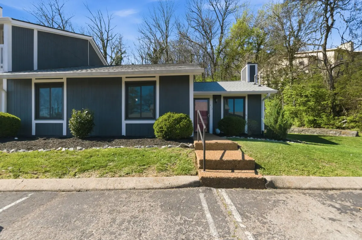 413 Sunvalley W, Nashville, TN 37221 - #1