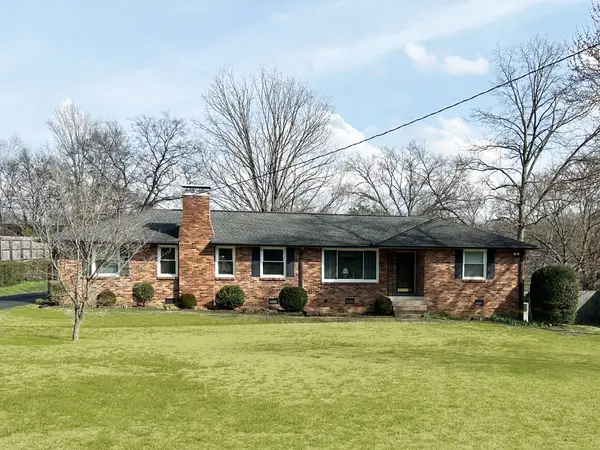 5208 Smartt Dr, Nashville, TN 37220