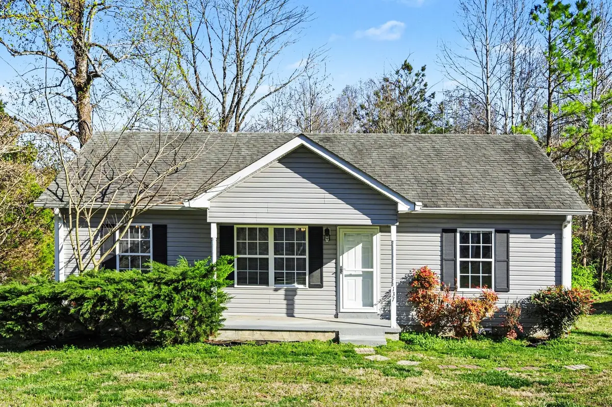 137 N Poole St, Ashland City, TN 37015 - #1