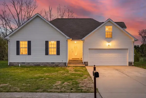 3609 Aurora Dr, Clarksville, TN 37040