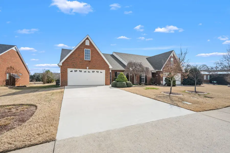 2351 Will Drew Dr, Murfreesboro, TN 37128 - #2