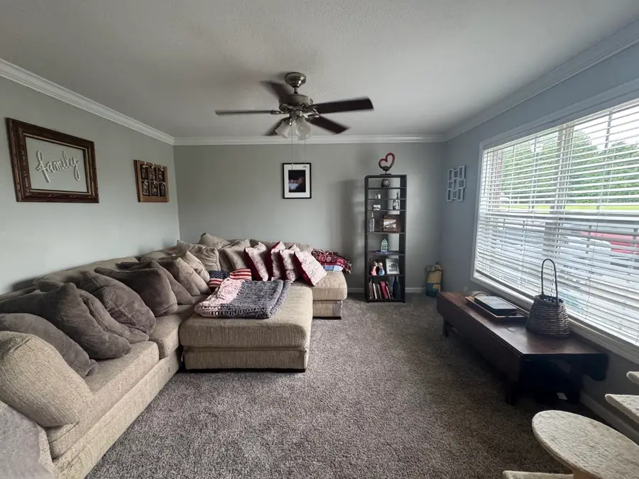 1816 Patricia Dr, Clarksville, TN 37040 - #3