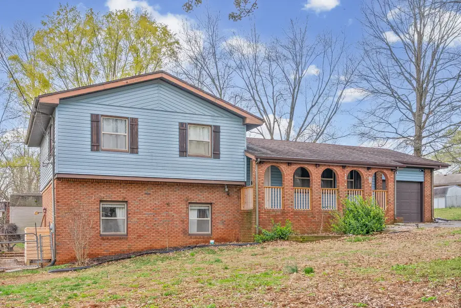 303 Bradley Ct, Hopkinsville, KY 42240 - #3