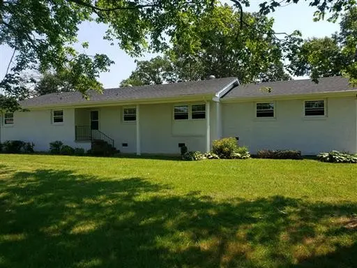 1707 Mcarthur St, Manchester, TN 37355