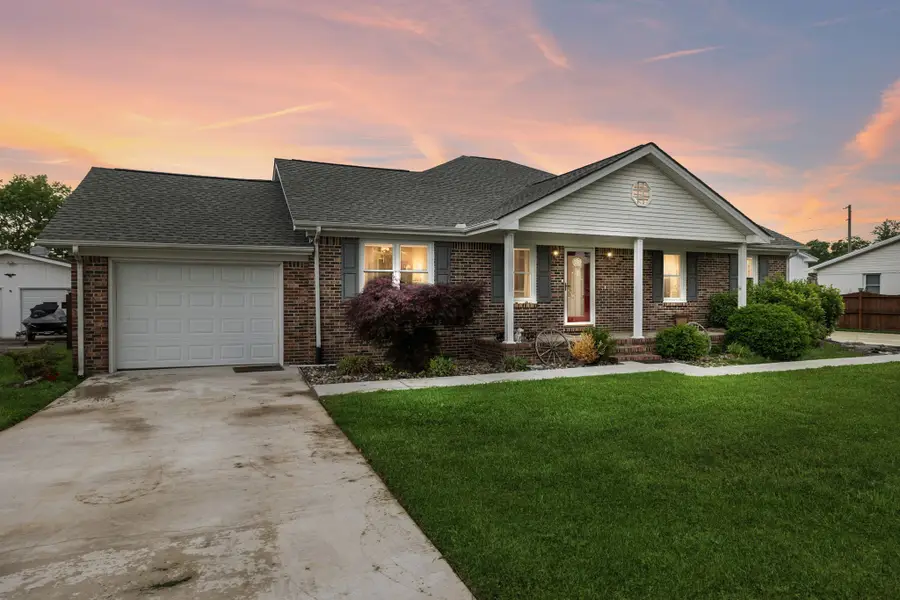 595 Pack Cir, Smithville, TN 37166 - #2