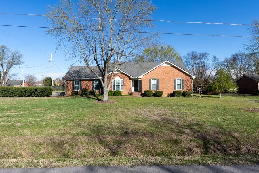 160 Lee Etta Dr, Gallatin, TN 37066 - #2