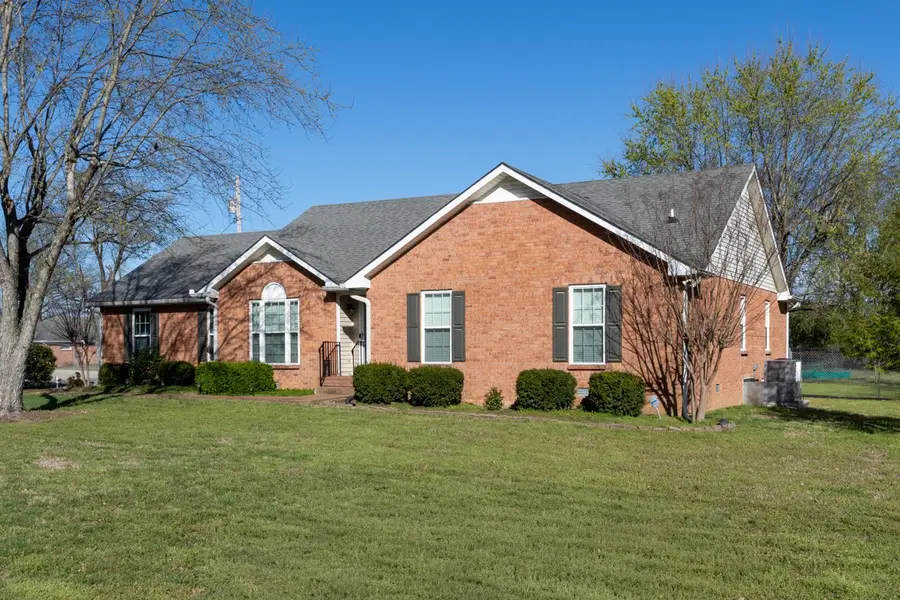 160 Lee Etta Dr, Gallatin, TN 37066 - #3