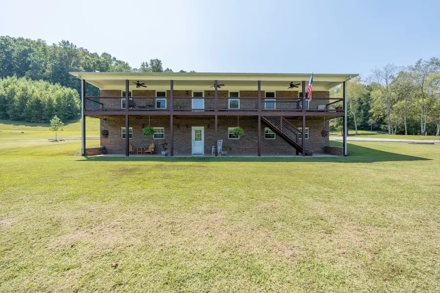 6285 Rayburn Creek Rd, Collinwood, TN 38450 - #3