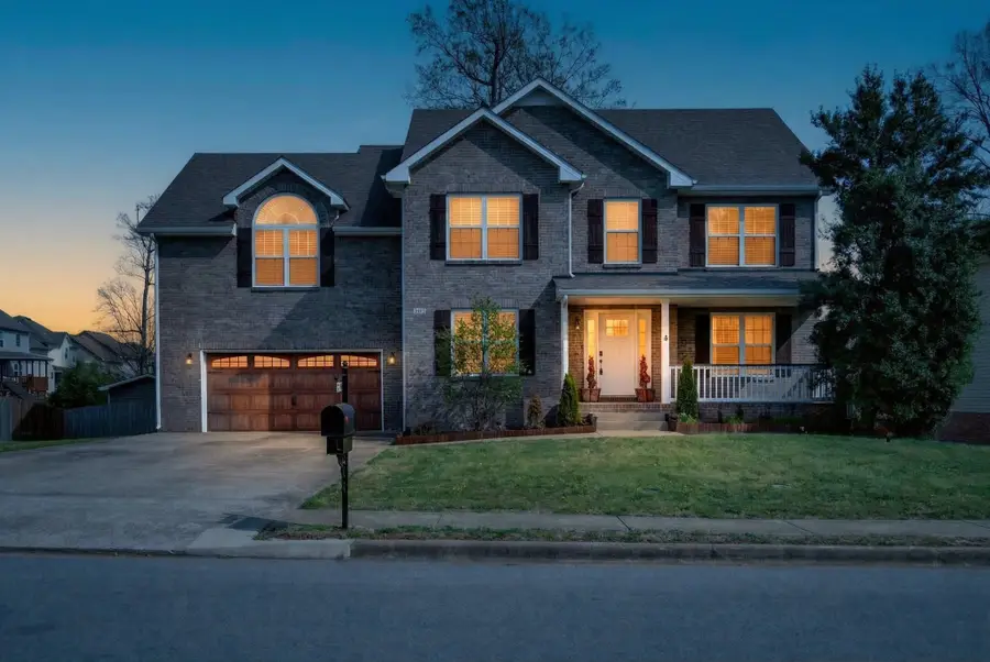 3443 Old Timber Rd, Clarksville, TN 37042 - #2