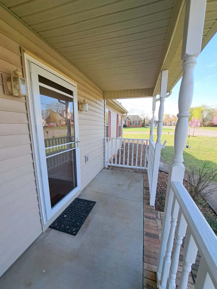 2615 Riverstone Dr, Murfreesboro, TN 37128 - #3