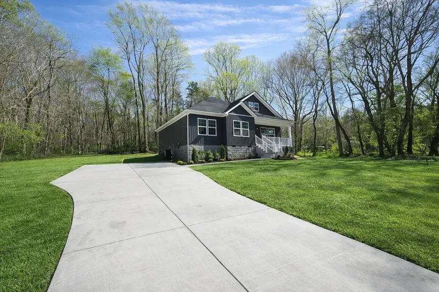 222 Todd St, Charlotte, TN 37036 - #2