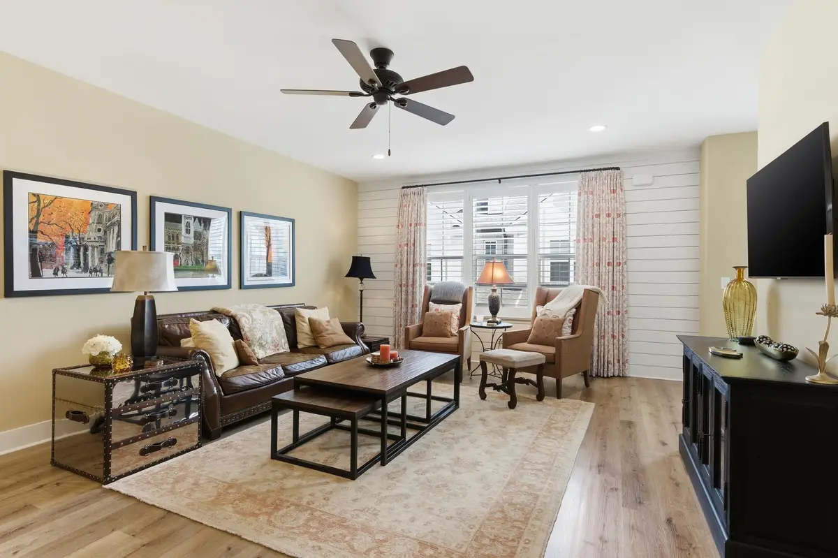 7030 Westside Cir, Nashville, TN 37205 - #1