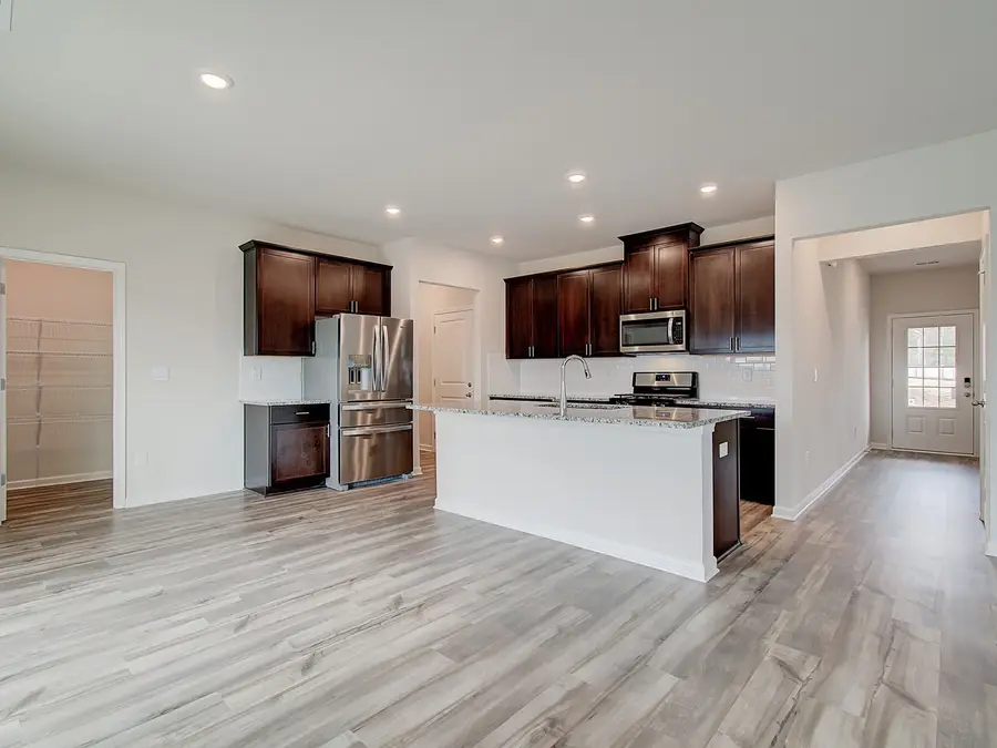 3724 Howland Ct, Rockvale, TN 37153 - #2