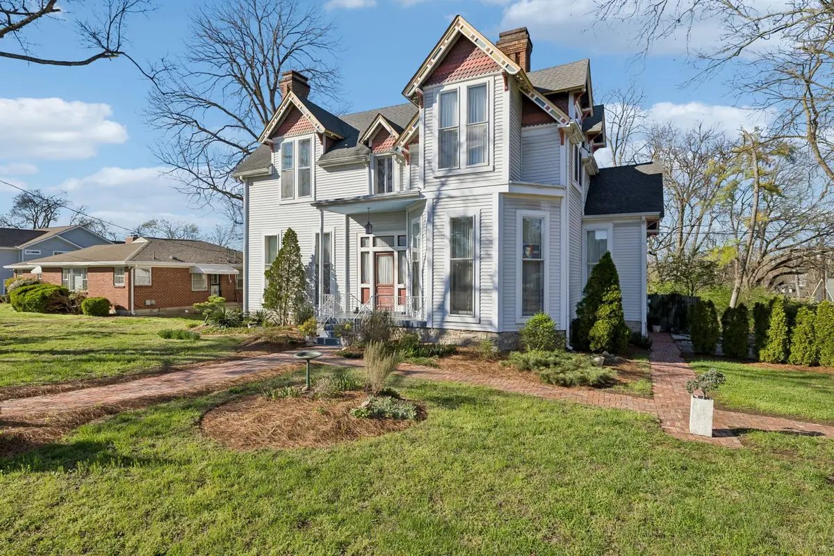 2500 Woodlawn Dr, Nashville, TN 37212 - #1