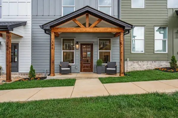 186 Charleston Ave, Pleasant View, TN 37146