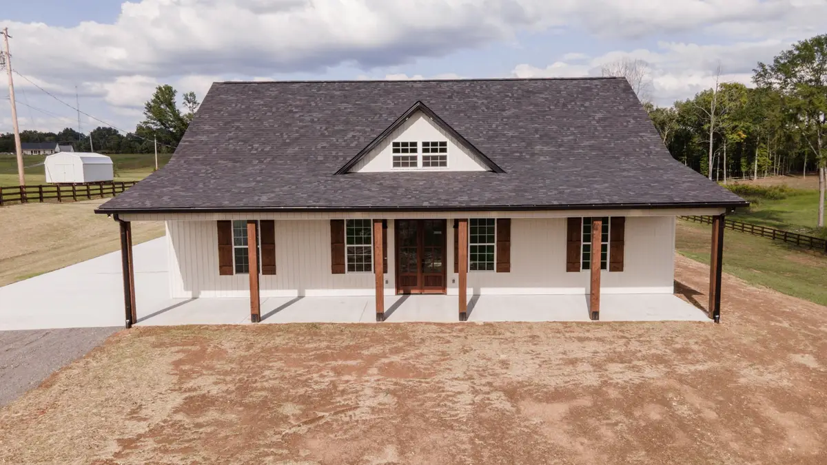 404 Bethlehem Church Rd, Shelbyville, TN 37160 - #1